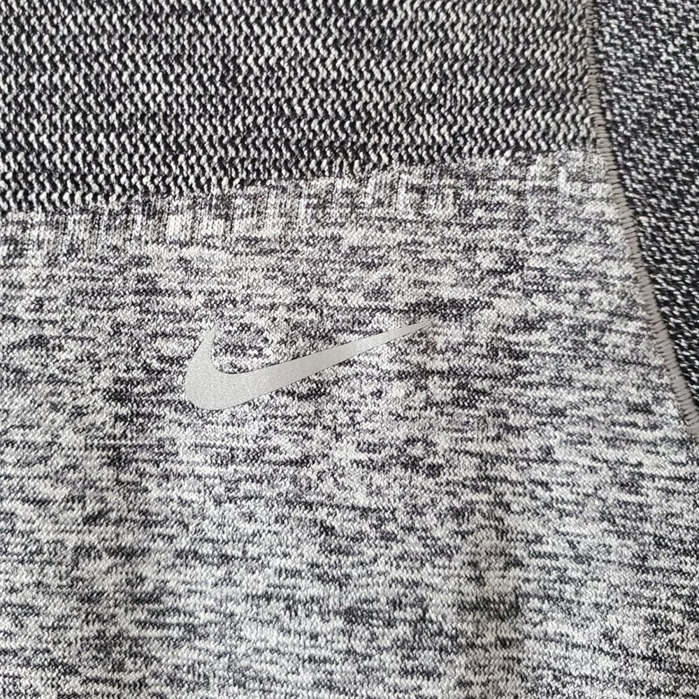 Nike Women's Dri-Fit 1/2 Zip Pullover Running Top | NWT | XS | Two-Toned Gray - Picture 5 of 12